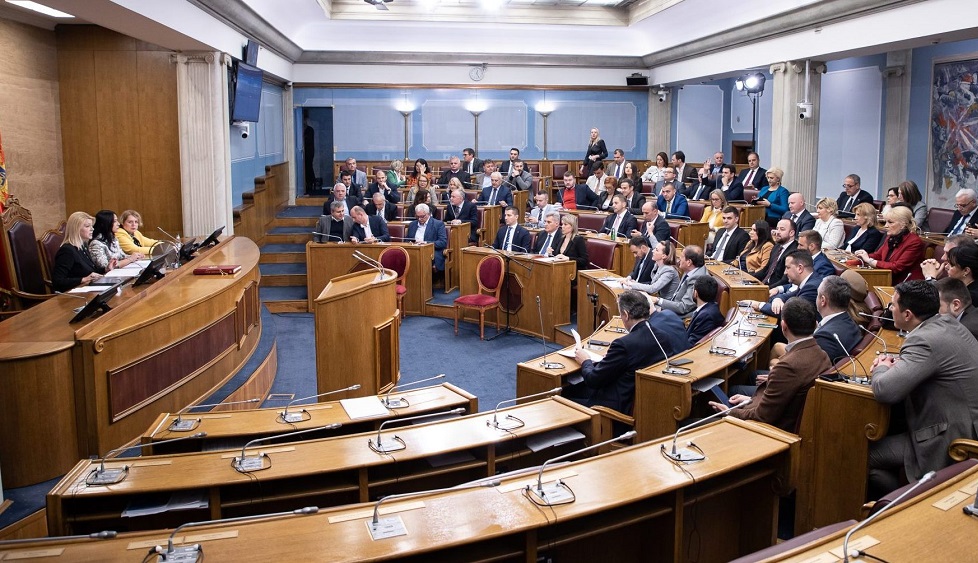 Krijohet qeveria e re ne Malin e Zi, shqiptaret marrin tre ministri